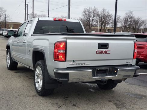 Used 2019 GMC Sierra 1500 SLE w/ SLE Value Package image 3