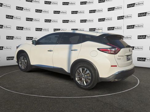 Used 2018 Nissan Murano S image 4