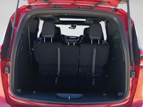 New 2026 Chrysler Pacifica Select AWD/4WD image 25