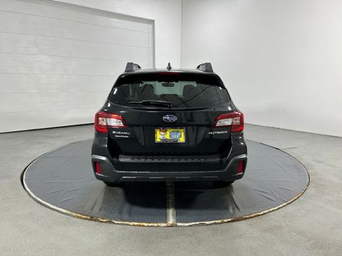Used 2018 Subaru Outback 2.5i Limited image 29