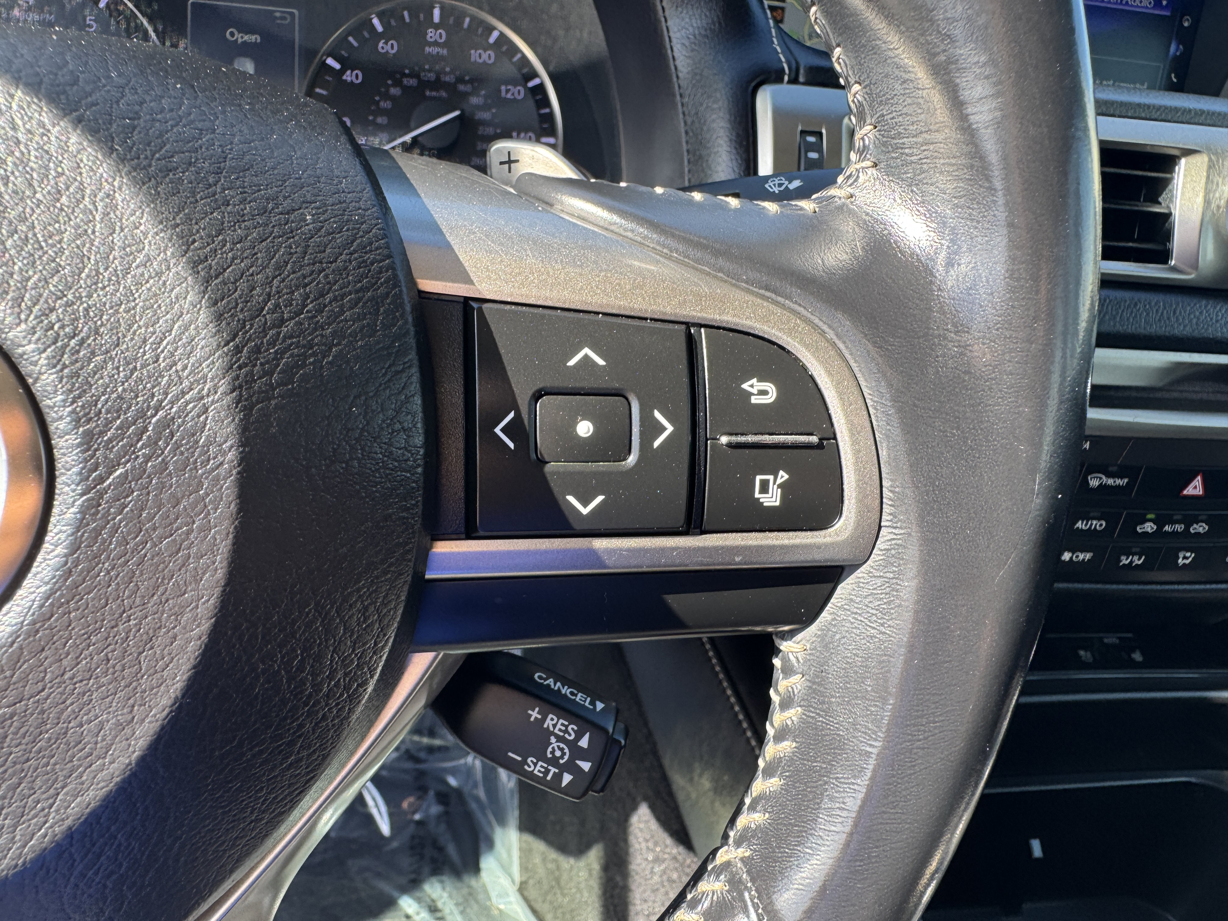 Used 2016 Lexus GS 200t w/ Premium Package RWD image 25