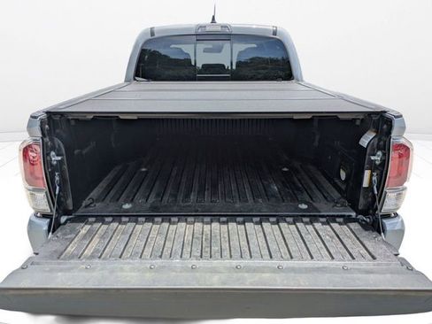 Used 2021 Toyota Tacoma TRD Sport RWD image 13