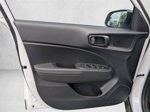 Certified 2026 Hyundai Venue SEL FWD image 20