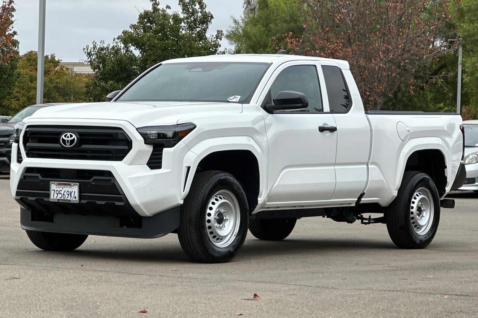 Certified 2026 Toyota Tacoma SR w/ SR Upgrade Package AWD/4WD image 9