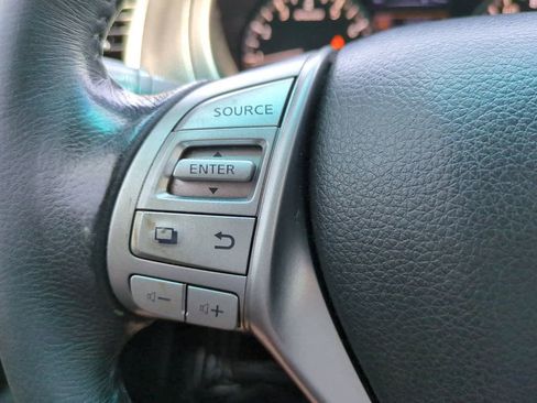 Used 2015 Nissan Altima 2.5 SV w/ Convenience Package FWD image 24