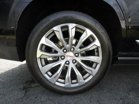 Used 2021 GMC Yukon Denali w/ Denali Ultimate Package image 39