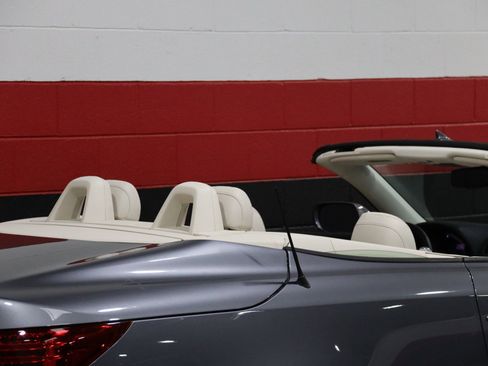 Used 2015 Lexus IS 250C image 11