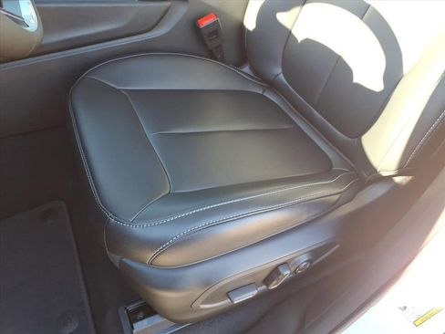 New 2025 Jeep Grand Cherokee L Limited image 18