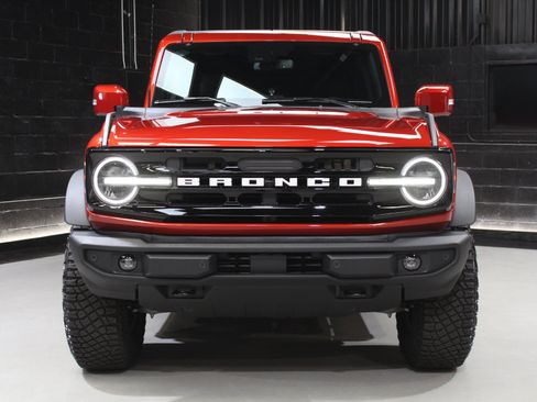 Used 2024 Ford Bronco Outer Banks AWD/4WD image 7