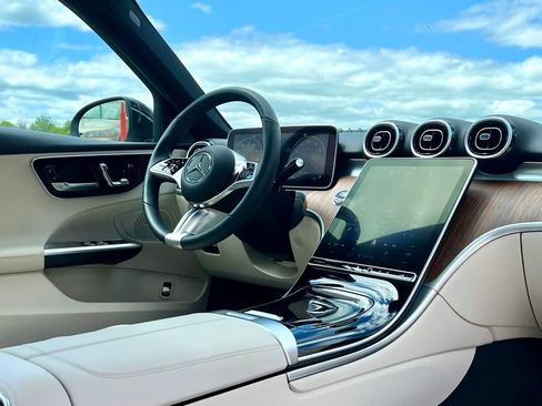 Certified 2022 Mercedes-Benz C 300 4MATIC Sedan image 13