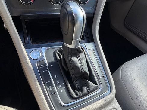 Used 2017 Volkswagen Golf Alltrack SE image 27