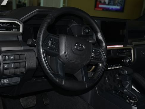 New 2025 Toyota Tacoma SR5 image 4