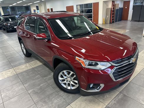 Used 2021 Chevrolet Traverse LT FWD image 7