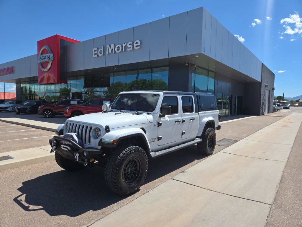 Used 2020 Jeep Gladiator Overland AWD/4WD image 1