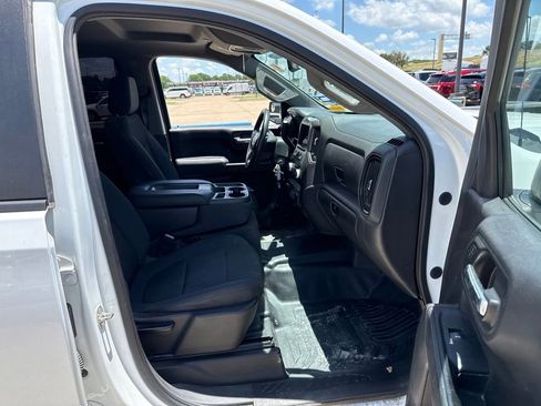 Used 2019 GMC Sierra 1500 2WD Crew Cab w/ Convenience Package image 13