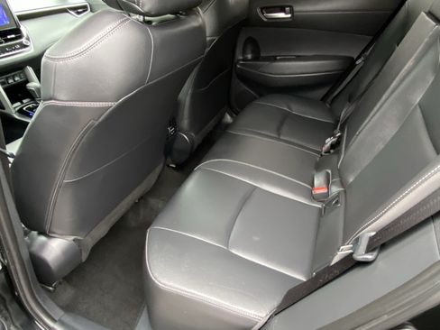 Certified 2024 Toyota Corolla Cross XLE w/ Convenience Package FWD image 22