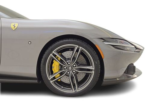 Used 2022 Ferrari Roma RWD image 8