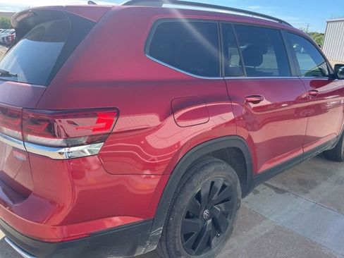 Used 2024 Volkswagen Atlas SE image 6