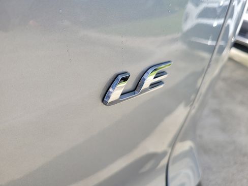 Used 2023 Toyota Corolla Cross LE FWD image 9