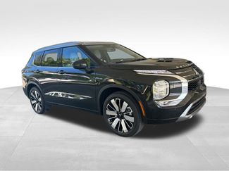 New 2025 Mitsubishi Outlander AWD video 2