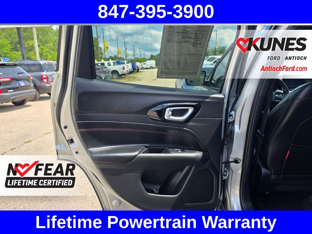 Used 2025 Jeep Compass Trailhawk AWD/4WD image 26