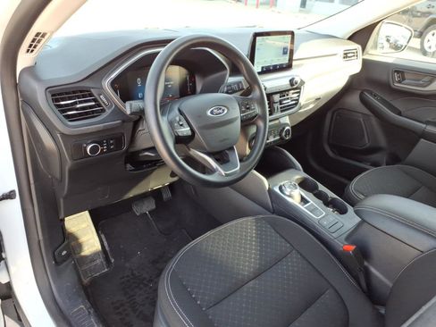 Used 2025 Ford Escape Active image 9