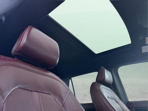 Used 2024 Ford Expedition Max Limited image 18