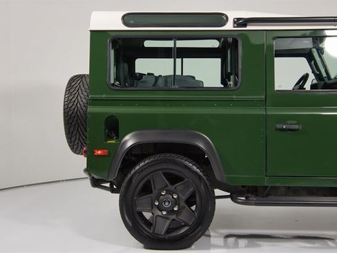 Used 1997 Land Rover Defender 90 AWD/4WD image 14