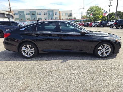 Used 2018 Honda Accord LX image 4