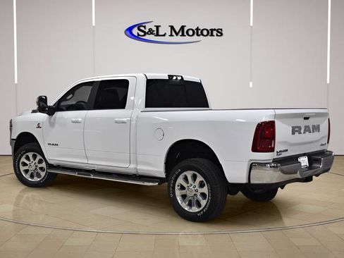 New 2026 RAM 2500 Laramie w/ Towing Technology Group AWD/4WD image 4