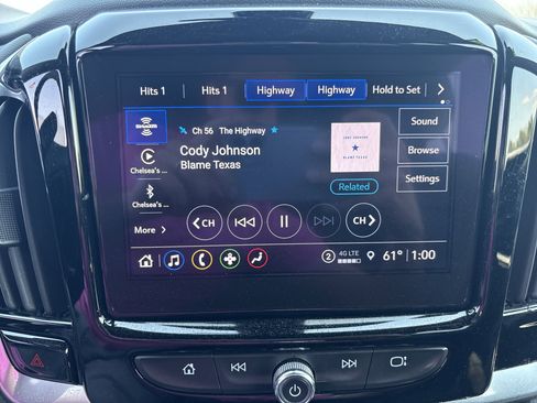 Used 2023 Chevrolet Traverse LT AWD/4WD image 33