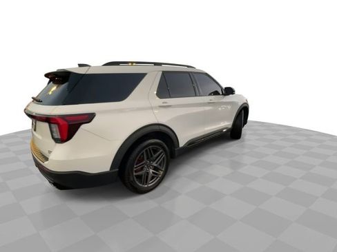 Used 2025 Ford Explorer ST w/ Sun And Sound Package AWD/4WD image 8