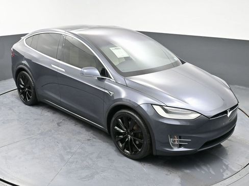 Used 2021 Tesla Model X Long Range image 46