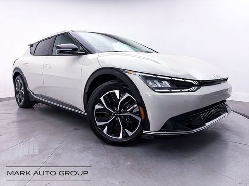 Used 2023 Kia EV6 Wind RWD image 2