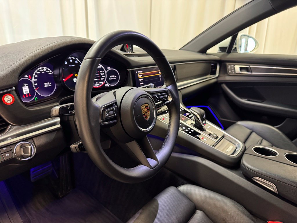 Used 2023 Porsche Panamera 4 Platinum Edition AWD/4WD image 12