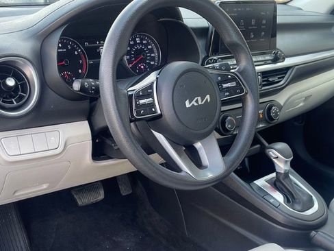 Used 2022 Kia Forte LXS image 15