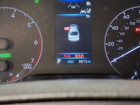 Used 2025 Toyota Corolla LE image 21