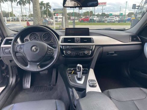 Used 2017 BMW 320i xDrive Sedan image 16