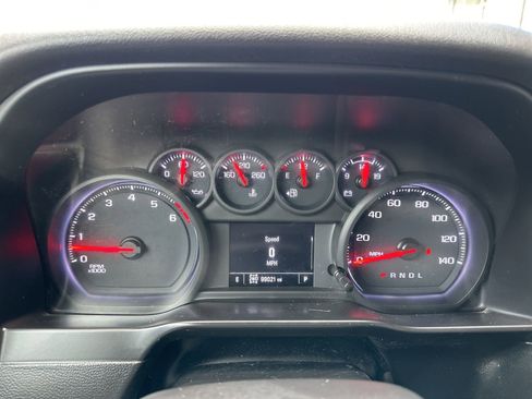 Used 2020 Chevrolet Silverado 1500 Custom w/ Custom Value Package image 26