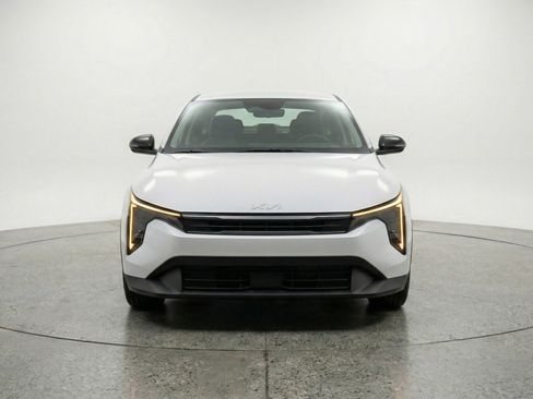 Used 2025 Kia K4 FWD image 2