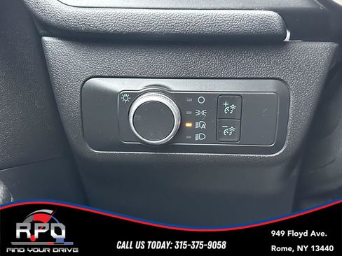 Used 2020 Ford Escape SE image 26