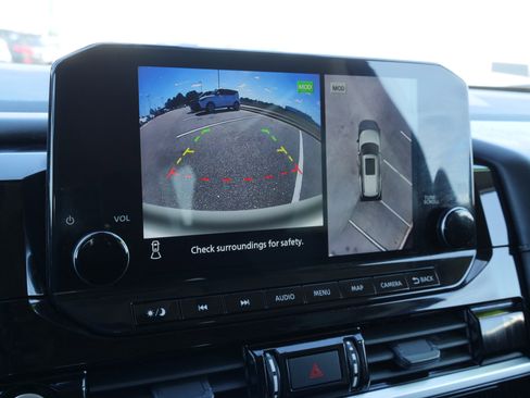 Used 2022 Nissan Pathfinder SL image 29