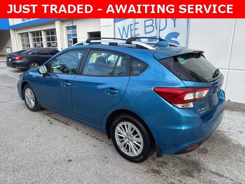 Used 2017 Subaru Impreza 2.0i Premium image 6