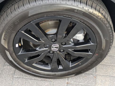 Certified 2026 Honda HR-V Sport image 13