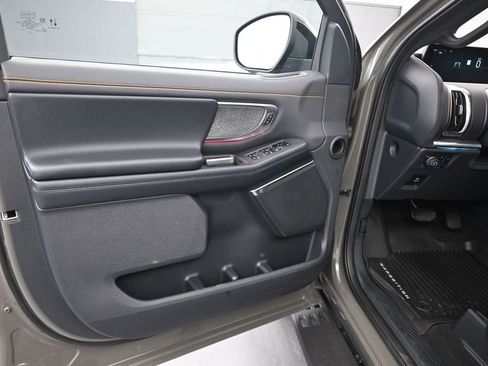 Certified 2025 Ford Expedition Tremor AWD/4WD image 17
