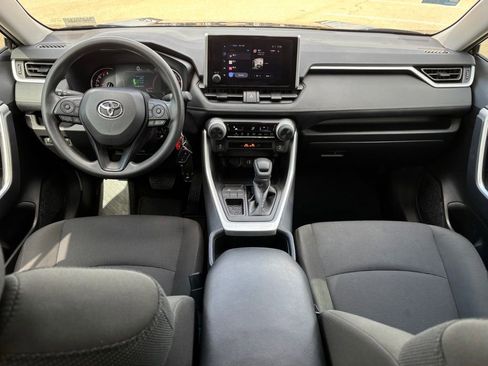 Certified 2025 Toyota RAV4 LE FWD image 9