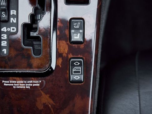 Used 2002 Mercedes-Benz SL 500 w/ SL2 Option Pkg image 57