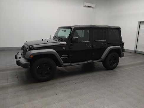 Used 2018 Jeep Wrangler Unlimited Sport S AWD/4WD image 2