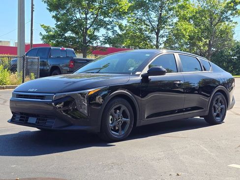 Certified 2026 Kia K4 FWD image 7