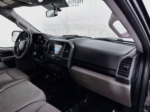 Used 2018 Ford F150 XLT w/ Equipment Group 302A Luxury AWD/4WD image 27